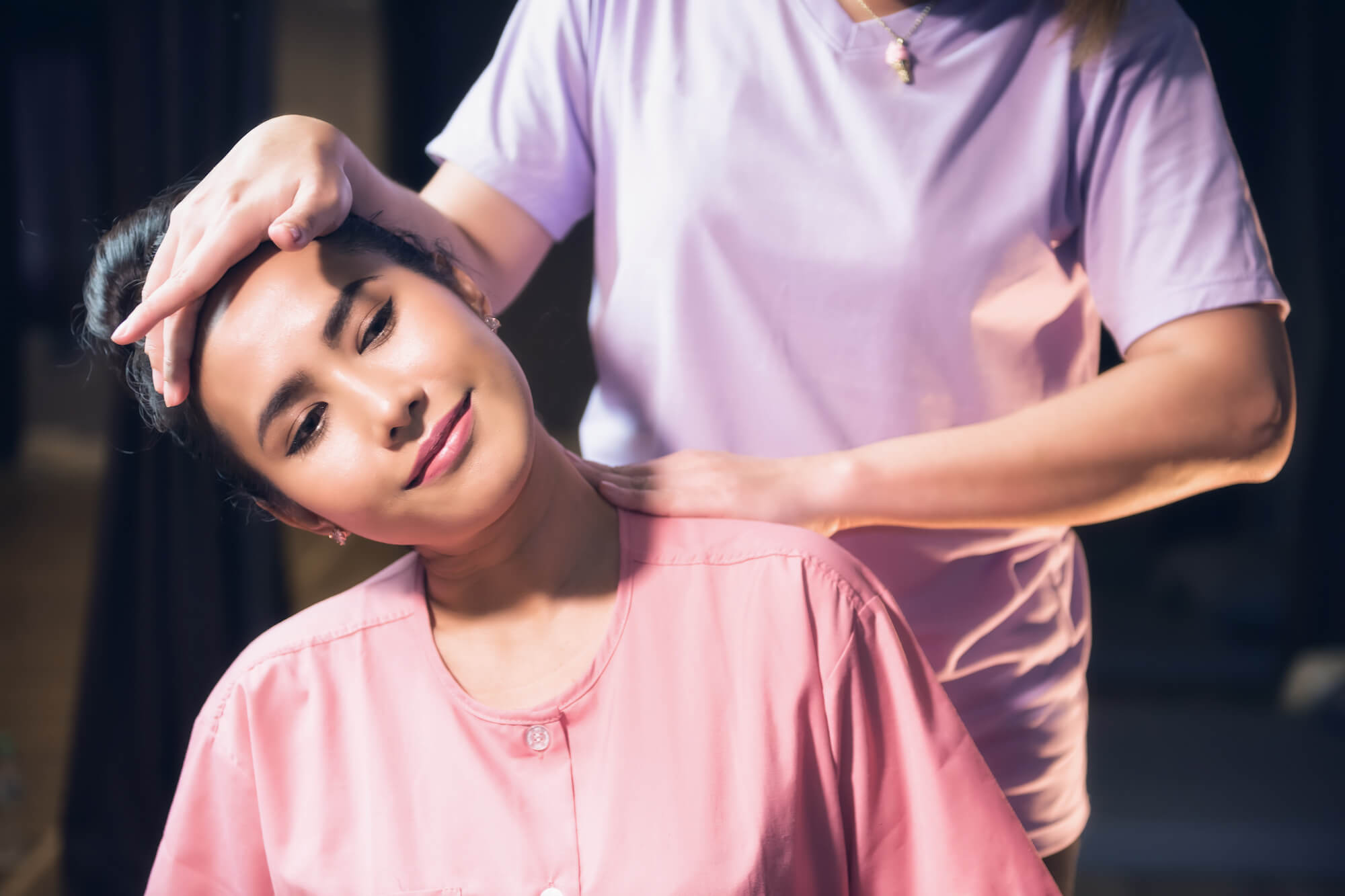 Thai neck and shoulder massage in spa
